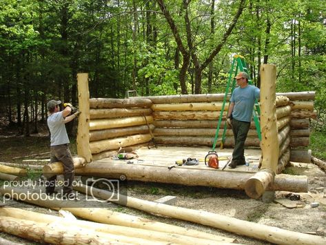 Lean To Shelter, Log Shed, Building A Small Cabin, Diy Log Cabin, Goat Shelter, Log Cabin Plans, Bushcraft Shelter, Timber Logs, Small Pergola