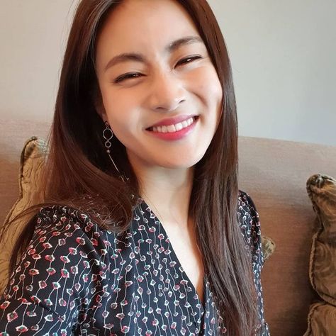 Kang Sora, Letter To Her, Doctor Stranger, Handwritten Letter, Happy Married Life, Surprise Wedding, Fans Cafe, Getting Hitched, Korean Japanese