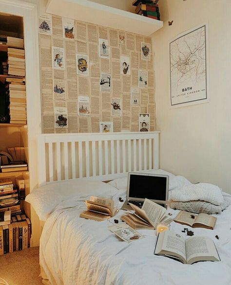 Bookish Bedroom, Modern Bedroom Design, Room Inspiration Bedroom, Bedroom Aesthetic, Aesthetic Bedroom, Room Aesthetic, Minimalist Bedroom, Dream Room, New Room