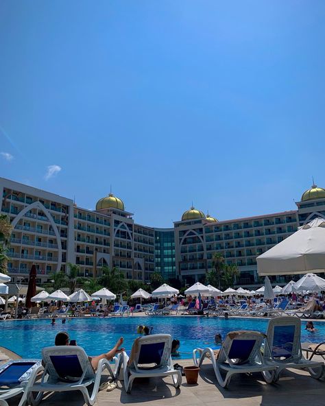 Turkey Hotels, Water Vacation, Alanya Turkey, Hotels In Turkey, Holiday Travel Destinations, Holiday 2024, Holiday Hotel, Couples Vacation, Vacation Mood