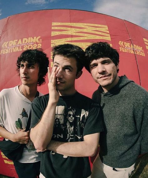 Wallows Braeden, Wallows Model, Braeden Lemasters, Cole Preston, Dylan Minnette, Reading Festival, Yumeko Jabami, Indie Pop Music, Indie Pop