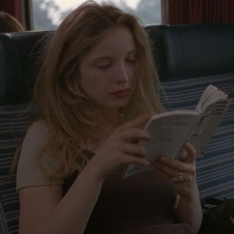 Before Sunrise Trilogy, Mamma Mia 2008, Alice In Wonderland 2010, Sunset Book, Before Trilogy, Julie Delpy, People Reading, Seductive Style, 13 Going On 30