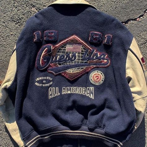 Varsity Jacket Vintage, Varsity Jacket Ideas, Racer Jackets, Senior Jackets, Varsity Jacket Outfit, Vintage Varsity Jacket, Jacket Varsity, Varsity Jackets, Outfit Vintage