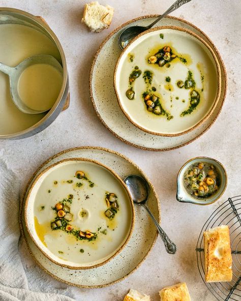 Jerusalem Artichoke Soup with Hazelnut Butter - between2kitchens Elegant Cocktails, Creative Appetizers, Artichoke Appetizer, Roasted Baby Carrots, Artichoke Soup, Restaurant Style Recipes, Oyster Recipes, Garlic Herb Butter, Hazelnut Butter