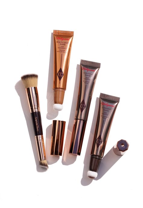 Charlotte Tilbury Contour Wand Aesthetic, Charlotte Tilbury Counter Wand, Charlotte Tilbury Beauty Wand, Charlotte Tilbury Makeup Products, Charlotte Tilbury Contour Wand, Charlotte Tilbury Contour, Makeup Revolution Highlighter, Contour Products, Trendy Hair Color Ideas