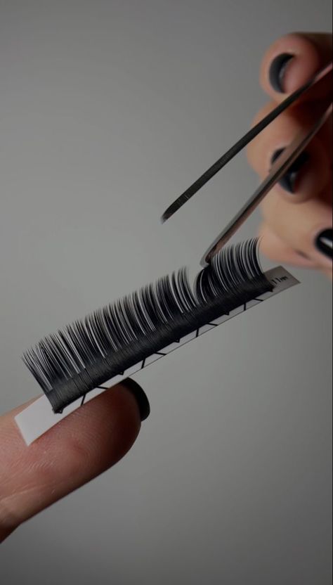 Eyelashes Extensions Aesthetic, Eyelash Extensions Wallpaper, Eyelash Extensions Photography, Lash Instagram Story Ideas, Lash Background Wallpapers, Eyelash Extensions Aesthetic, Eyelash Wallpaper, Lash Extension Aesthetic, Lashes Aesthetic Wallpaper