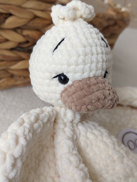 Baby Lovey Goose, Crochet Duck Comforter, Baby Cuddle Toy, Plush Goose Lovey - Etsy Estonia Duck Lovey Crochet Pattern, Goose Amigurumi Free Crochet, Goose Lovey, Crochet Mother Goose Pattern Free, Crochet Silly Goose, Crochet Lovey Free Pattern, Crochet Lovey, Baby Lovey, Crochet Toys