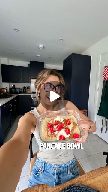 Microwave Pancake Bowl, Microwave Pancakes, 100g Of Protein, Healthyish Desserts, Pancake Bowl, Microwave Breakfast, Family Meal Prep, Easy Breakfasts, Protein Pancake Mix