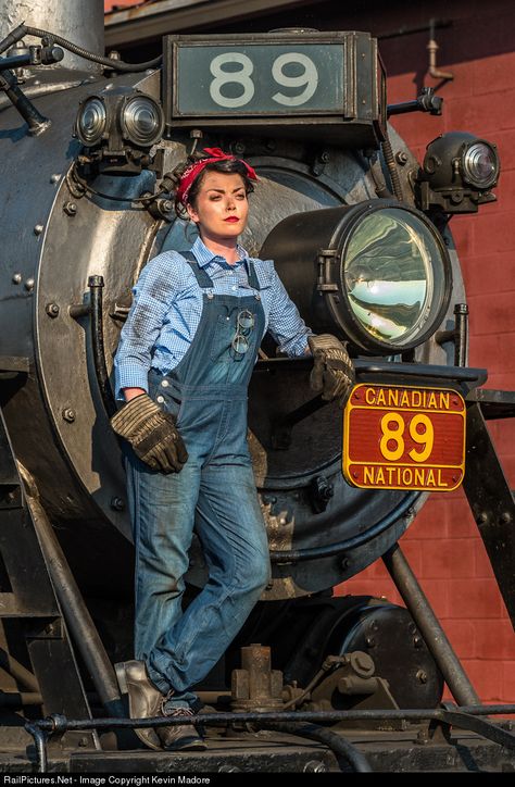 RailPictures.Net Photo: SRC 89 Strasburg Rail Road Steam 2-6-0 at Strasburg, Pennsylvania by Kevin Madore Woman In Dress, Woman Mechanic, Railroad Art, Train Posters, Rail Road, Old Trains, Rosie The Riveter, Train Pictures, Steam Trains