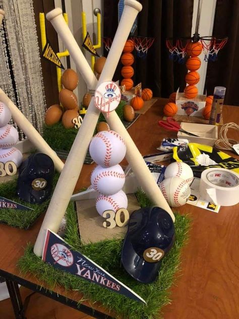 Baseball Birthday Party Centerpieces, Baseball Birthday Centerpieces, Astros Party, Senior Tables, Baseball Party Centerpieces, Sports Themed Centerpieces, Dodgers Birthday Party, Gala Planning, Dodgers Party