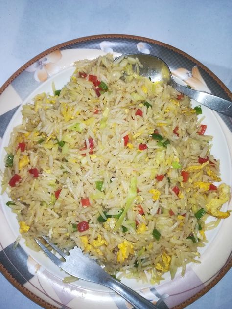 Fried Rice Snapchat Story, Indian Food Photography, Vegetable Fried Rice, Vegetable Rice, Superfood Recipes, Vegetable Stew, Pakistani Food, Fried Rice Recipe, Snap Food