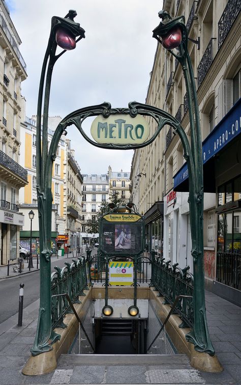 Take an architectural tour of the Paris Métro system Subway Design, Paris Metro Stations, Architecture Degree, Metro Paris, Metro System, Metro Style, Paris Dream, Paris Architecture, Entry Design