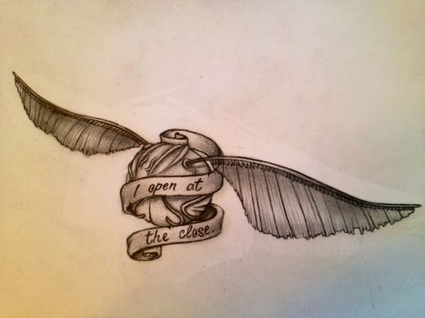 Every now and then I draw my obsessions, I present to you the golden snitch. Golden Snitch Tattoo, Snitch Tattoo, Harry Potter Snitch, Harry Tattoos, Tatuagem Masculina Pequena, Hp Tattoo, Harry Potter Golden Snitch, Harry Potter Tattoos, Harry Potter Tattoo