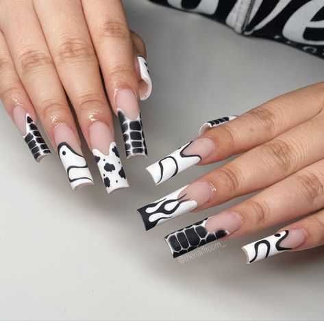 White Animal Print Nails, Nail Art Black, Cheetah Print Nails, Nail Station, Zebra Nails, Cow Nails, Matte Nail Polish, Leopard Print Nails, Print Nails