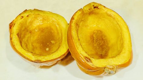 Effortless Oven Roasted Acorn Squash Recipe – No Sugar Added. An easy fall inspired side dish, this oven roasted acorn squash recipe is sure to delight flavored with rich butter and sweet, smokey molasses. Acorn Squash Recipe, Zucchini Crisps, Roasted Acorn Squash, Make Brown Sugar, Acorn Squash Recipes, Squash Recipe, Acorn Squash, Butternut Squash Soup, Winter Squash