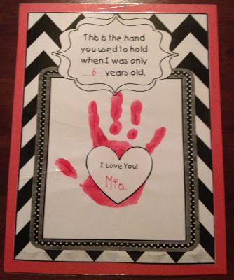 Mrs. Terhune's First Grade Site!: Grandparent's Day Craft First Grade Gifts, First Grade Crafts, Grandparents Day Cards, Quotes Girlfriend, Preschool Valentine Crafts, Grandparents Day Crafts, Happy Grandparents Day, Mother's Day Activities, Diy Christmas Presents