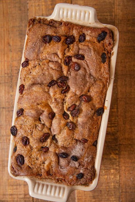 Easy Cinnamon Raisin Quickbread Recipe - Dinner, then Dessert Raison Bread Recipe, Raisin Cinnamon Bread Recipes, Cinnamon Raisin Bread Recipe Easy, Desert Loafs, Raisin Desserts, Cinnamon Raisin Quick Bread, Raisin Quick Bread, Cinnamon Raisin Loaf, Toast With Honey