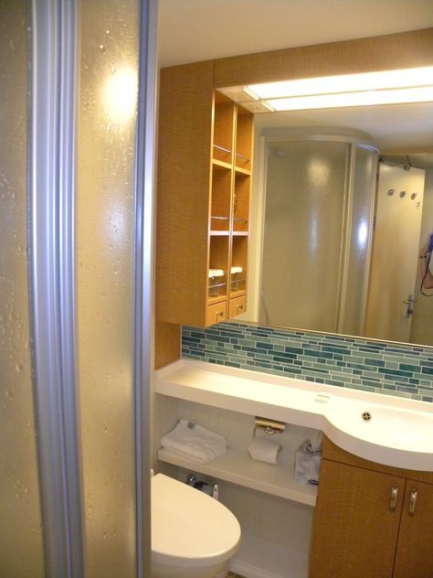 Royal Caribbean Oasis of the Seas Cruise Ship Cabins Caribbean Bathroom, Cruise Ship Bathroom, Ship Bathroom, Interior Cabin, Sea Bathroom, Liberty Of The Seas, Oasis Of The Seas, Royal Caribbean Ships, Harmony Of The Seas