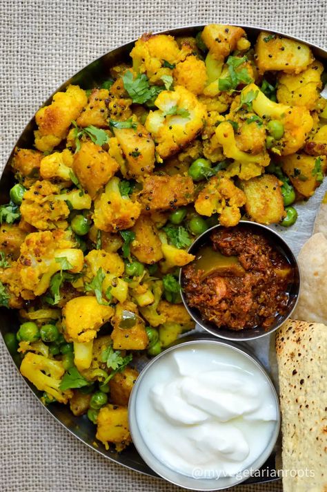 Cauliflower Peas Potato Curry - My Vegetarian Roots Samosa Filling, Pea Curry, Dry Curry, Cauliflower Potatoes, Making Grilled Cheese, Samosa Recipe, Cauliflower Dishes, Cauliflower Curry, Pea Recipes