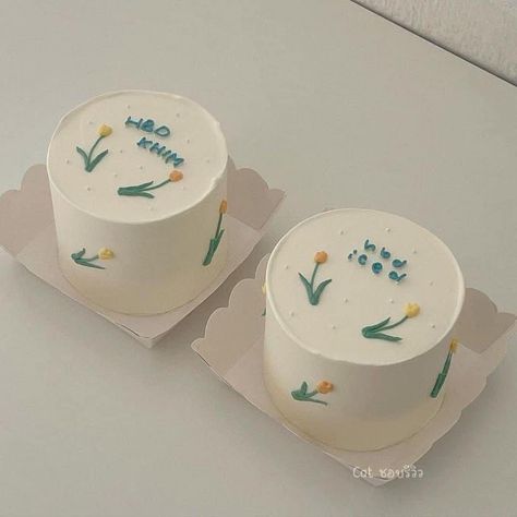 Tulip Cake, Pastel Cakes, Simple Cake Designs, Mini Cakes Birthday, Cute Baking, Cake Inspo, Dog Cakes, Creative Birthday Cakes, Pastry Art