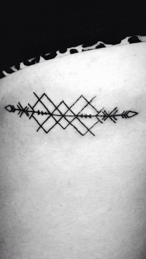 Double Headed Arrow Tattoo Double Arrow Tattoo, Crossed Arrow Tattoos, Meaning Of Arrow Tattoo, Crossed Arrows, Medusa Tattoo, Arrow Tattoo, Future Ideas, Geometric Tattoo, Tatting