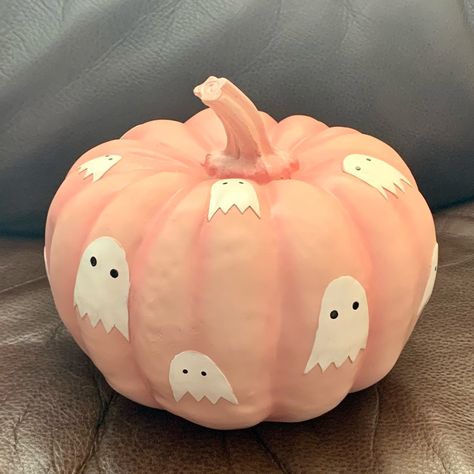 This Is A Beautiful Halloween Decor Piece With Adorable Pumpkin And Ghost Themed Design. Gorgeous Pastel Pink Color With Cute White Ghost Pattern. Measures Approximately 7” Tall And 8” Wide. Each Of These Is Unique And Has Slight Imperfections. This Piece Is Brand New And Comes From A Smoke Free Home. Makes A Wonderful Addition To Any Pink Halloween, Pumpkin Or Spooky Ghost Themed Decor Display Cute Spooky Painted Pumpkins, Tall Pumpkin Painting Ideas, Pink Halloween Pumpkin Ideas, Cute Ghost Pumpkin Painting, Pumpkin Painting Ideas Ghost, Cute Mini Pumpkin Painting Ideas, Cute Halloween Pumpkins, Pastel Pumpkins, Pink Pumpkin Painting Ideas