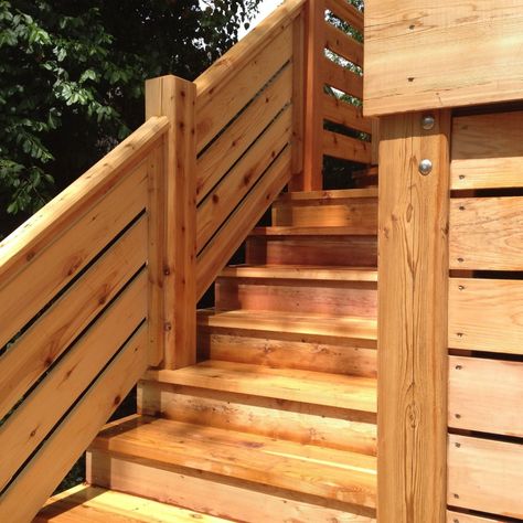 Cedar Decks, Horizontal Railing, Horizontal Deck Railing, Wood Deck Designs, Wood Deck Railing, Deck Stair Railing, Deck Inspiration, Ideas Jardin, Railing Designs