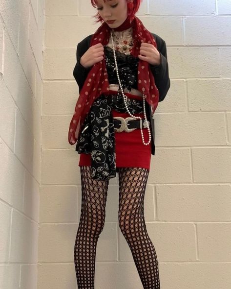 Eclectic Goth Fashion, Maximalist Alt Fashion, Maximalist Outfit, Maximalist Outfits, 80s Outfit, Fashion 101, Red Outfit, Alternative Outfits, Really Cute Outfits