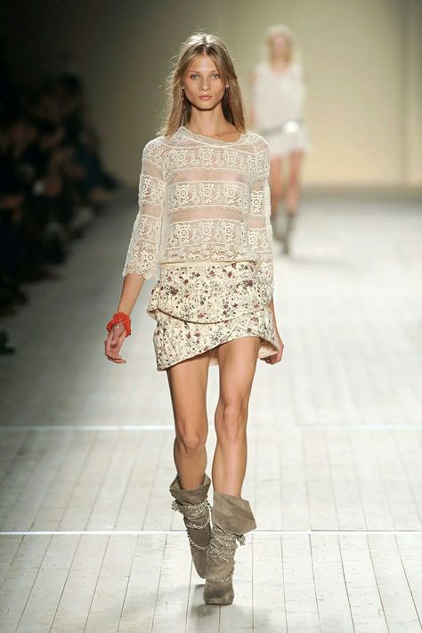 Isabel Marant Spring 2023, Isabel Marant Aesthetic, Dr Dresses, Isabel Marant Runway, Slavic Dolls, Anna Selezneva, Vintage Runway, Vogue Beauty, Wet Dreams