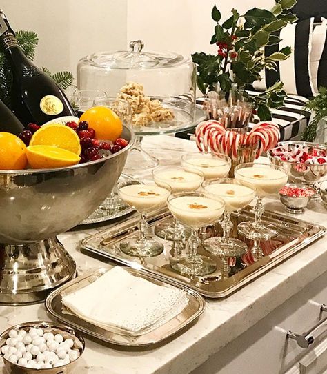 Serving Tray Decor Ideas, Bar Tray Styling, Christmas Dessert Display, Food Installation, Silver Serving Tray, Tray Decor Ideas, Installation Ideas, Hosting Dinner, Serving Tray Decor