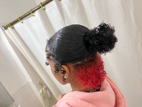 Half Up Half Down On Short Natural Hair, Red Skunk Stripe Hair Curly, Half Up Half Down Hairstyles Natural Hair, Red Skunk Stripe Hair Black Women, Half Up Half Down On Natural Hair, Half Up Half Down On Short Hair, Sunk Stripes Hair, Half Up Half Down Hair Natural, Half Pink Half Black Hair