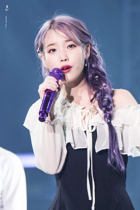 Iu Purple Hair, Iu Purple, Iu Gif, Lee Ji Eun, Stage Photo, Kpop Outfits, Stage Outfits, Purple Hair, Love Poems