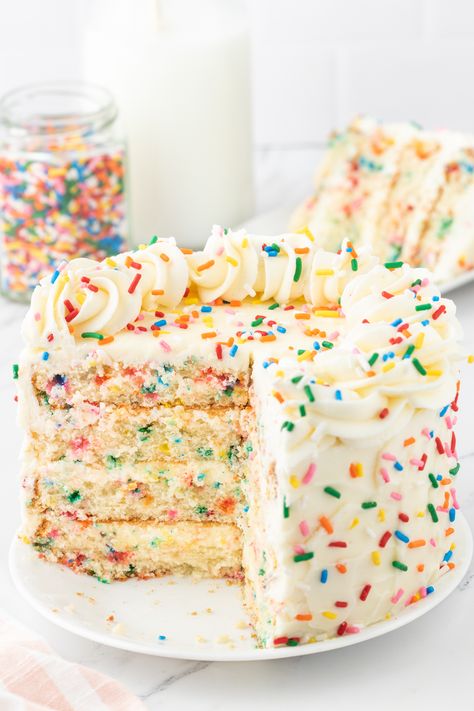 inside shot of a confetti layer cake Funfetti Cake From Scratch, Funfetti Layer Cake, Confetti Cake Recipes, Funfetti Cake Recipe, Classic Vanilla Cake, Funfetti Frosting, Fluffy Buttercream Frosting, Cake Recipe From Scratch, Cake With Buttercream Frosting