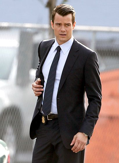 Sexy Special Agent Josh Duhamel, Battle Creek, Special Agent, Dapper Gentleman, Hot Pics, Stylish Hair, Good Looking Men, Favorite Tv Shows, Gentleman