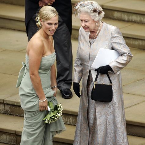 Image Zara Phillips Wedding Dress, Zara Phillips Wedding, Autumn Kelly, Royal Family Portrait, Peter Phillips, Zara Looks, Zara Phillips, Elisabeth Ii, Princess Anne