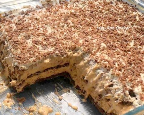 MAY-ANN'S PEPPERMINT CRISP TART - Your Recipe Blog Peppermint Crisp Cake, Peppermint Crisp Tart Recipe, Peppermint Crisp Tart, Easy Tart Recipes, Peppermint Crisp, French Toast Rolls, Easy Pie Recipes, Dipped Cookies, Easy Baking Recipes Desserts