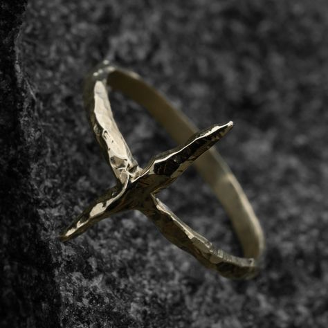 Dainty shard ring inspired by nature, raw, rough but delicate with perfect imperfections. Handmade in Canada Material: 10k and 14k Yellow Gold  Finishes: Satin or Polished Available Sizes: US/CDN 4-9 Made to order, allow 5-10 business days for processing. __ FRGMNTS pieces are always hand carved, cast in 10k gold, 14k gold, sterling silver or yellow bronze, and hand polished. All our pieces are composed of solid metal, no plating. A polishing cloth and anti-tarnishing bag is included in all purc Art Deco Mens Ring, Brass Jewelry Handmade, Ring Casting, Hammer Texture Ring, Elven Ring, Jewelry Cross, Elven Jewelry, Natural Cleanser, Textured Ring