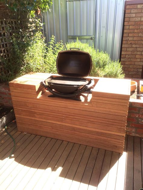 Bbq Stand, Covered Outdoor Kitchens, Terrace Ideas, Outdoor Bbq Area, Bbq Table, Weber Bbq, Grill Table, Outdoor Terrace, Outdoor Bbq Kitchen