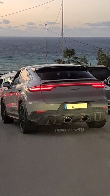 🇦 🇳 🇦 🇸 🇸 on Instagram: "Porsche Cayenne Turbo GT 🤯 Price 🇲🇦 : + 3 100 000 DH 💸 Color : Chalk / Crayon 👌🏻 ▪️Don't forget to like ❤ to show your support 💪🏻 ℹ️ Follow @luxurycarhunter for more." Porsche Cayenne Turbo Gt, Bond Style, James Bond Style, Cayenne Turbo, Stance Cars, Super Luxury Cars, Porsche Cayenne, Car Garage, 100 000