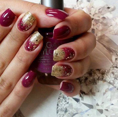 Bridal Nail Art Indian Pink, Dark Pink And Gold Nails, Dark Pink Nails With Glitter, Pink And Gold Nails, Gold Gel Nails, Dark Pink Nails, Bridal Nails Designs, Bridesmaids Nails, Bridal Nail Art