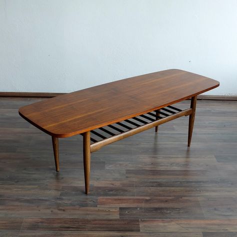 Vintage coffee table, 1960s 1960s Coffee Table, 70s Coffee Table, 1960s Living Room, Vintage Tea Rooms, Apartment Wishlist, Coffee Table Inspiration, Retro Coffee Tables, Danish Coffee Table, Wood Table Legs