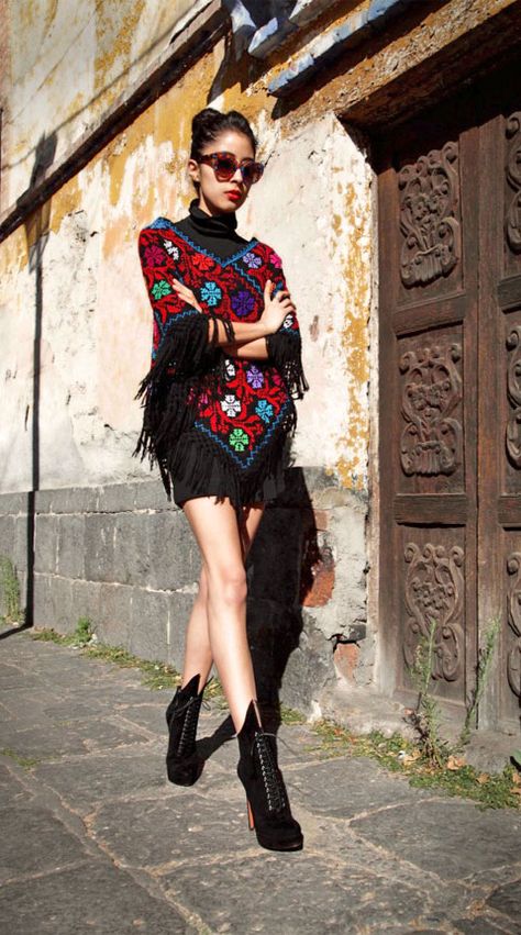 Outfit Mexicano, Mexico Fashion, Look Office, Mexican Fashion, Mexican Outfit, Mexican Women, Latina Fashion, Mode Boho, Mexican Style