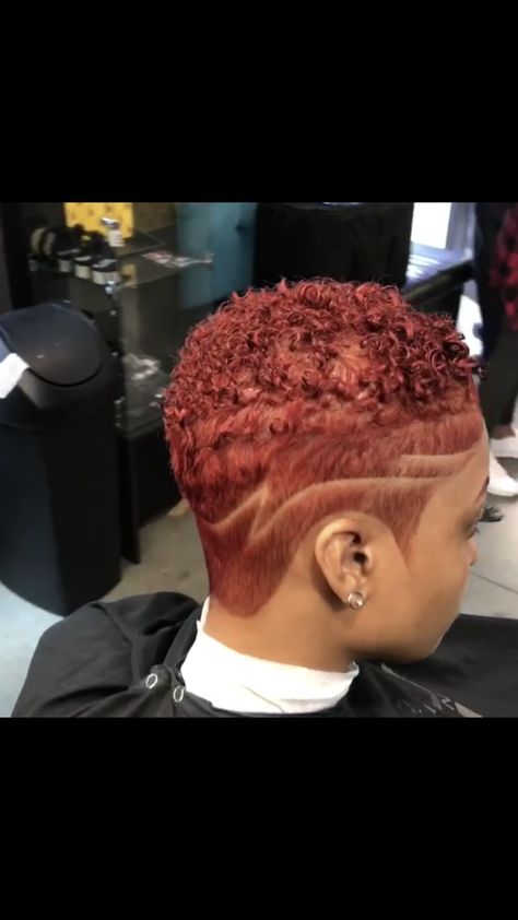 Faded Haircut, Haircut Ideas Trendy, Short Natural Haircuts, Short Hair Designs, Black Hair Short Cuts, Shaved Hair Designs, Tapered Natural Hair, Natural Hair Cuts, Tapered Hair