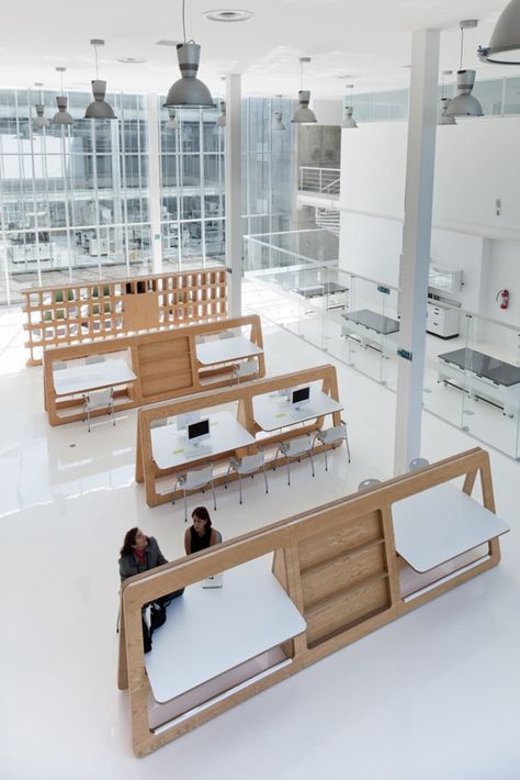 Ten Arquitectos, Rafael Gamo Fassi · National Laboratory of Genomics for Biodiversity Open Office, Cool Office, Workplace Design, Office Workspace, Library Design, Learning Spaces, Smart Design, Office Inspiration, Office Interior Design