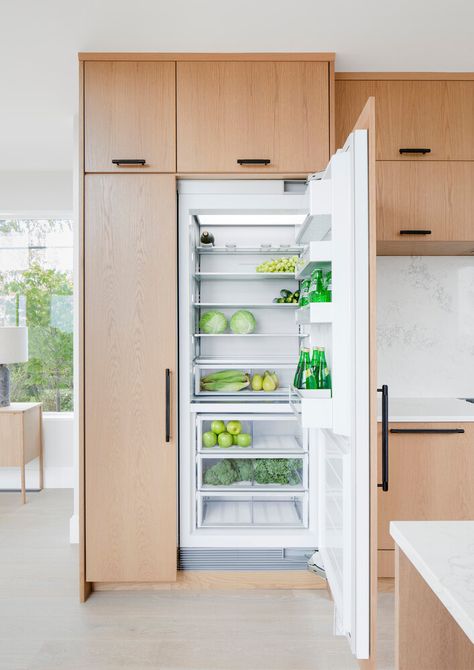 Hidden Fridge, Kitchen Interior Inspiration, Bespoke Kitchen Cabinets, European White Oak Floors, Smart Home Appliances, White Oak Floors, House Clothes, Beach House Design, Bespoke Kitchens