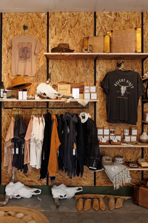 Desert chic retail interior design for Joshua Tree marketplace Showroom Interior Design Concept Stores, Retail Store Ideas, Garage Boutique, Marketplace Design, Clothing Store Displays, Retail Space Design, Desert Chic, Showroom Interior Design, Wood Clothes