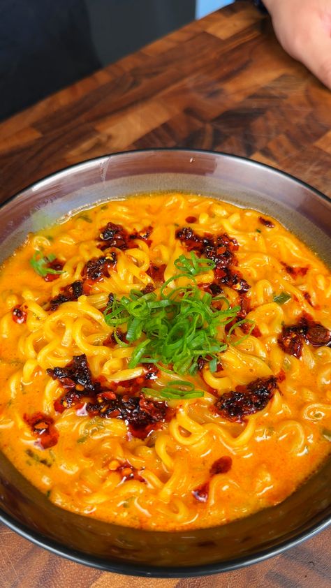 Buldak Curry Ramen - AmateurProChef Easy Curry Ramen Recipes, Curry Chicken Ramen, Buldak Ramen Recipe, Cream Carbonara Ramen Buldak, Instant Ramen Recipes, Trending Ramen Recipe, Buldak Ramen, Kara’s Peanut Butter Ramen, Curry Ramen