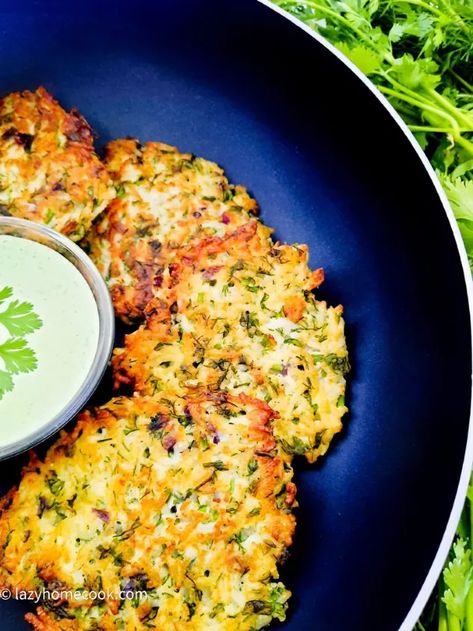 Pan fried, crispy and savory rice patties that are packed with fresh cilantro, garlic, red onion and cheese. Vegetarian rice patties are easy and quick to make, and are so flavorsome! This is definitely one of the most delicious ways to use leftover rice… and all you need are basic ingredients! The patties also work great as an appetizer, or side dish with meat, vegetables and fish. But I love to serve these patties as a snack with a fresh dipping sauce like a homemade garlic/yogur… Rice Patties Recipe, Rice Patties, Use Leftover Rice, Vegetarian Rice, Cilantro Recipes, Savory Rice, Patties Recipe, Leftover Rice, Fruit Salad Recipes