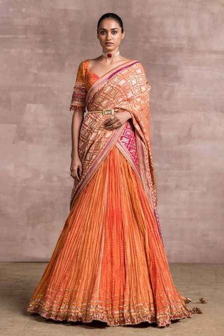 Chanderi Lehenga, Sari Lehenga, Orange Lehenga, Half Saree Lehenga, Brocade Blouse, Half Saree Designs, Tarun Tahiliani, Ethnic Looks, Bridal Lehenga Choli