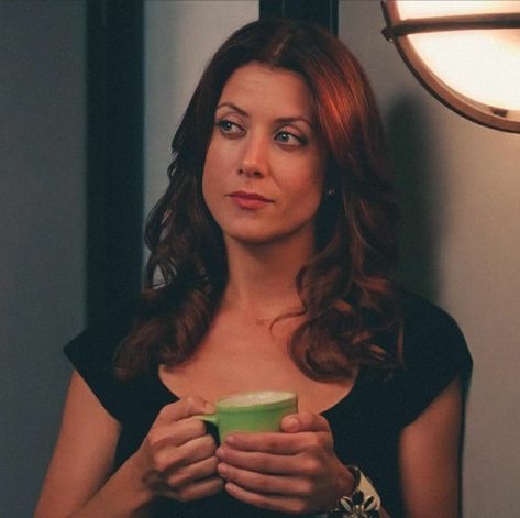 Addison Greys Anatomy, Meredith Grey's Anatomy, Do I Love Her, Addison Montgomery, Greys Anatomy Characters, Kate Walsh, Afrikaanse Mode, Meredith Grey, Character Actor